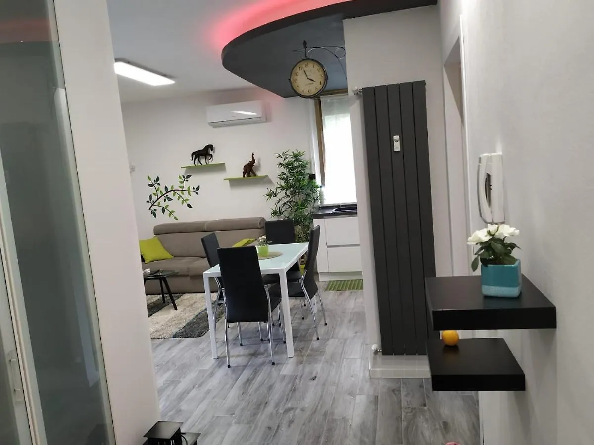 Apartment Appartamento Oasi Felice Como Italy